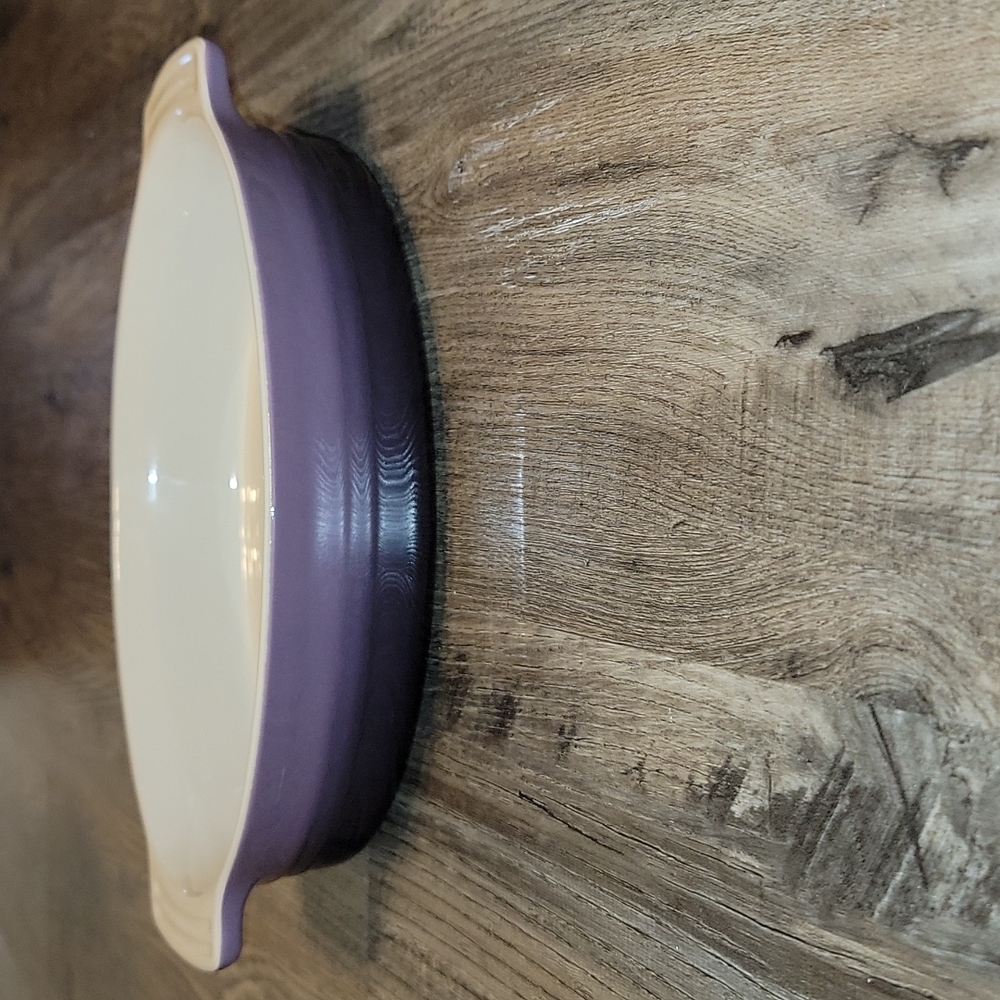 Le Creuset Cassis Oval Baking Dish - Picture 4 of 11